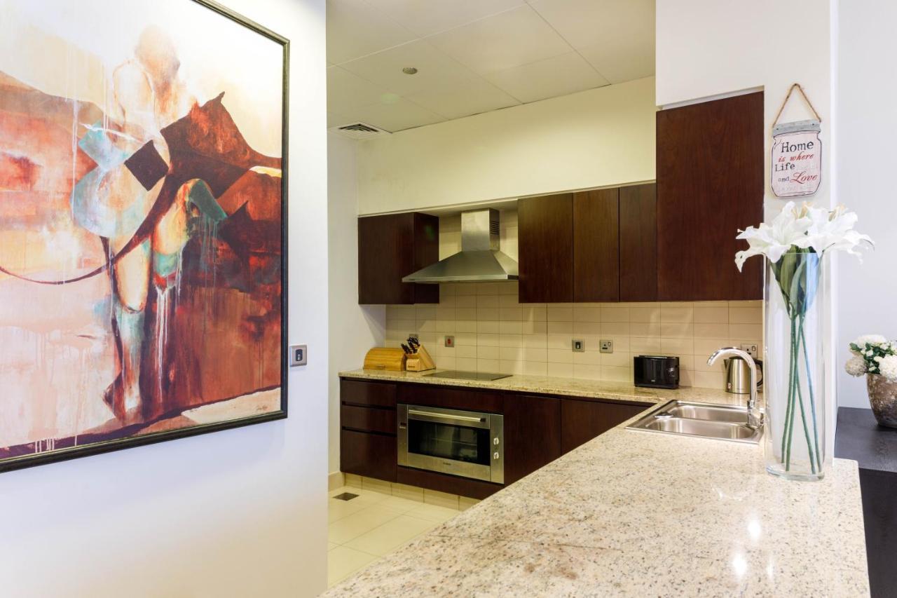 ドバイMaison Privee - Spacious Apt On Palm Jumeirah W Sea Views And Premium Facilities Accessアパートメント エクステリア 写真